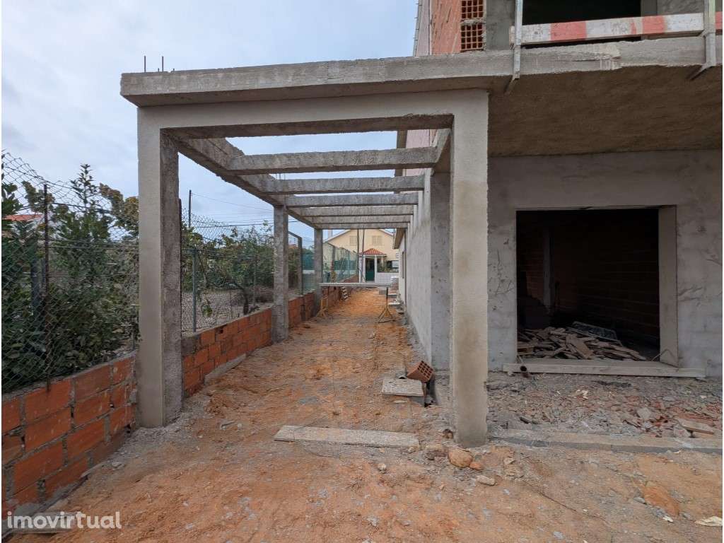 T3 com 2 Suites a Venda no centro de Fernão Ferro - Grande imagem: 5/50
