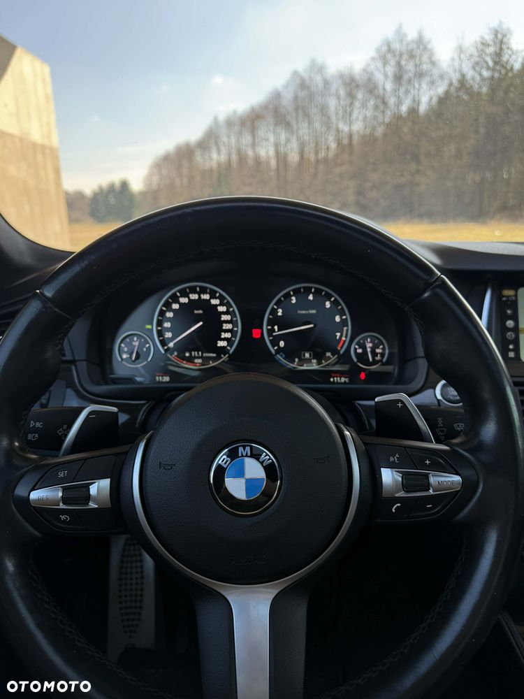 BMW Seria 5 535i xDrive Sport-Aut - 11