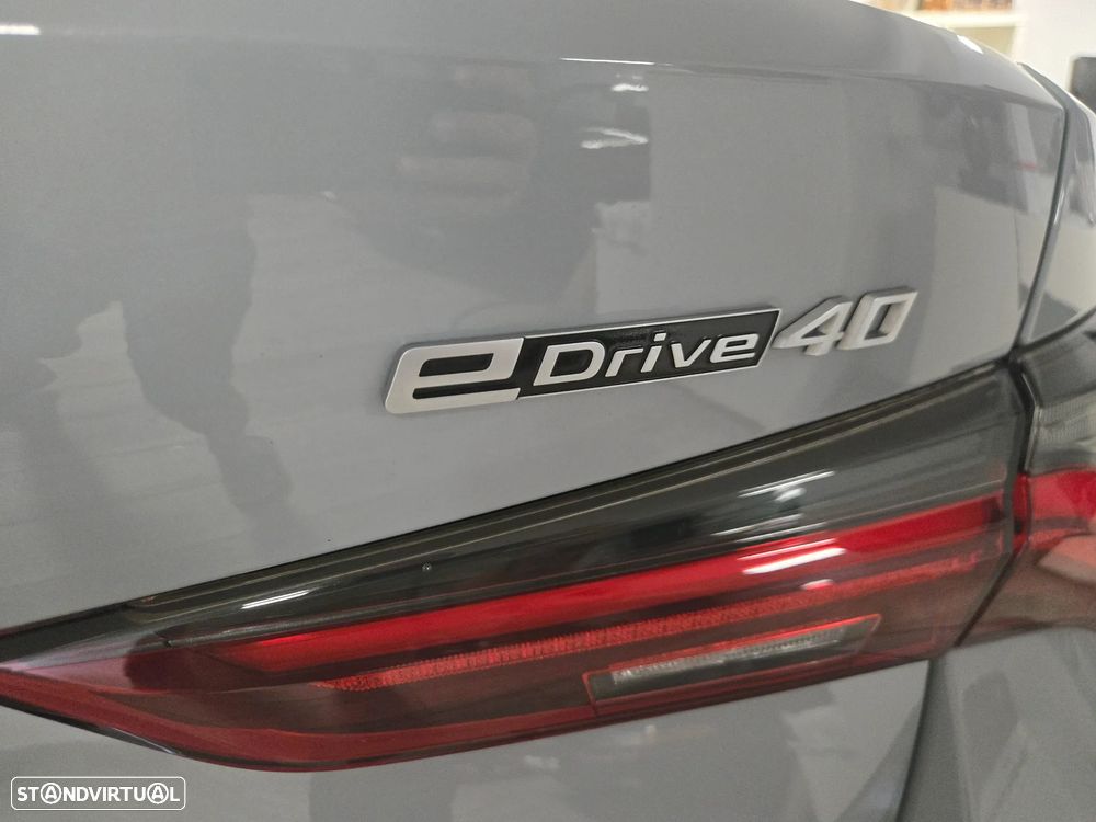 BMW i4 eDrive40 Pack Desportivo M - 11