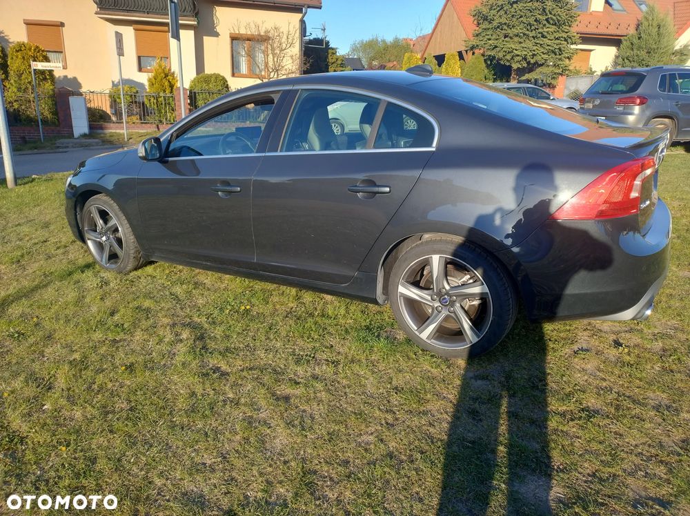 Volvo S60 D4 Geartronic Momentum - 27