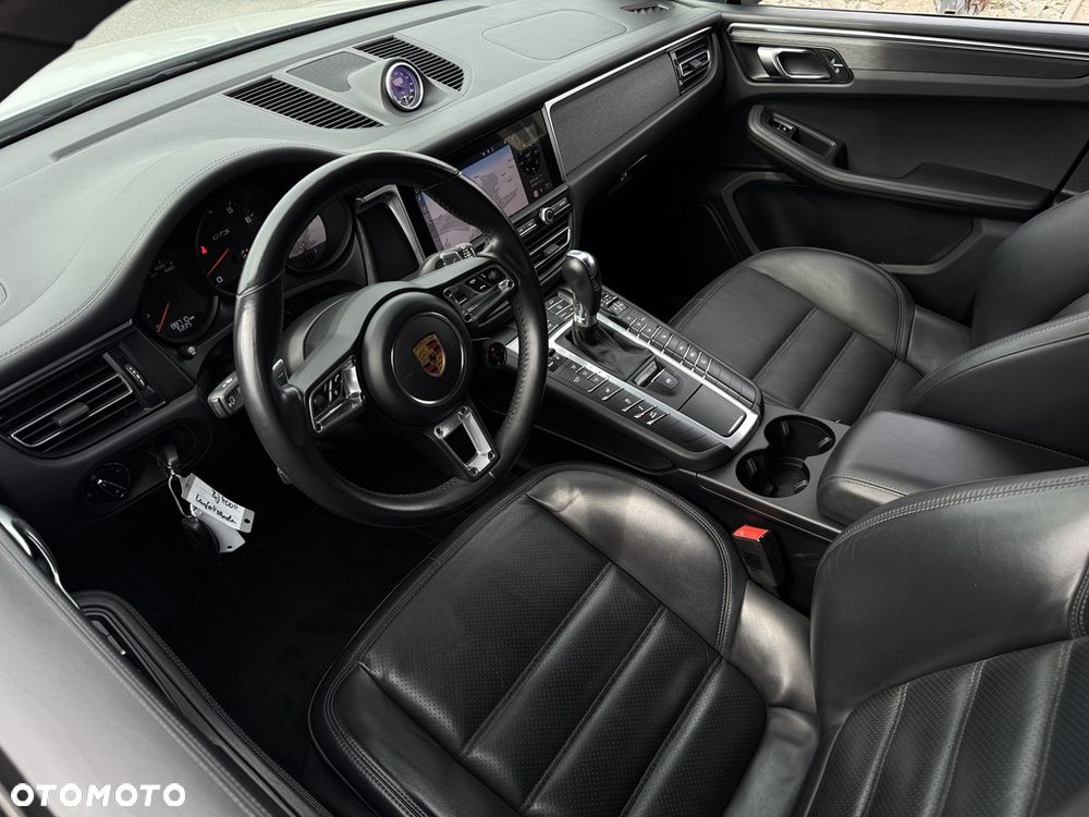 Porsche Macan - 5