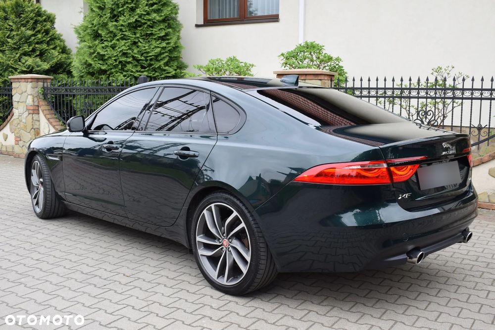 Jaguar XF 3.0 TDV6 Portfolio - 6