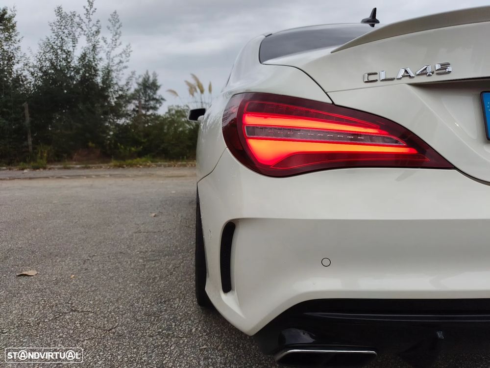 Mercedes-Benz CLA 45 AMG 4-Matic - 3