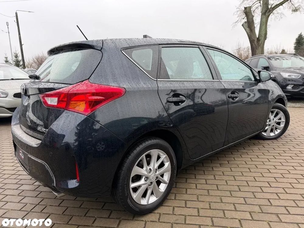 Toyota Auris 2.0 D-4D Edition - 8