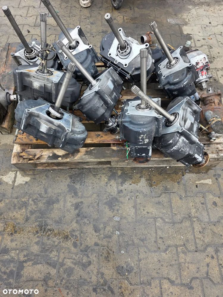 PRZYSTAWKA ODBIORU MOCY ZF PTO - 3