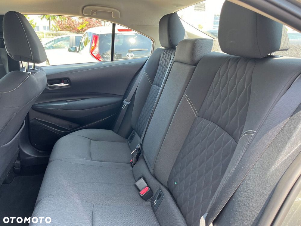 Toyota Corolla - 28