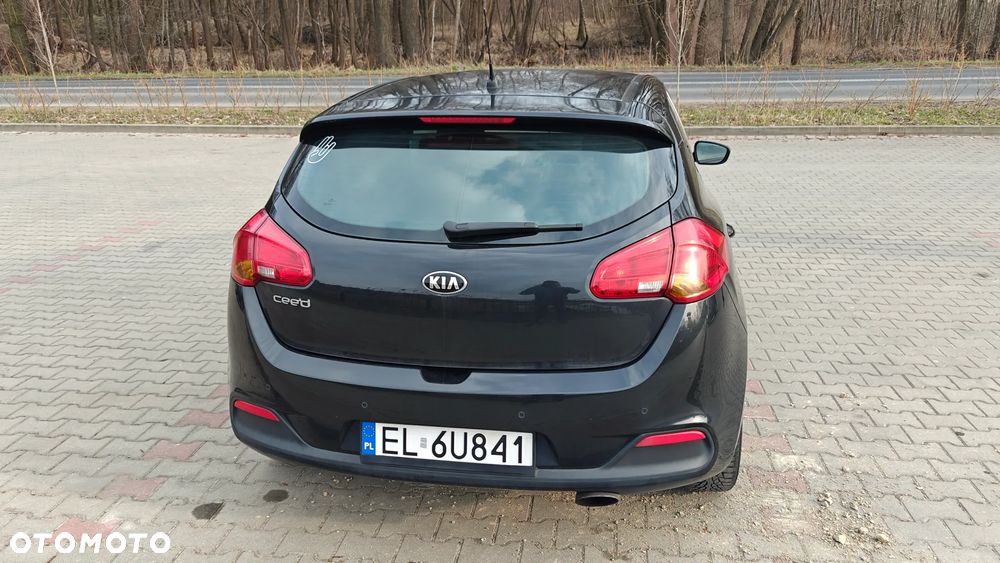 Kia Ceed 1.4 M - 11