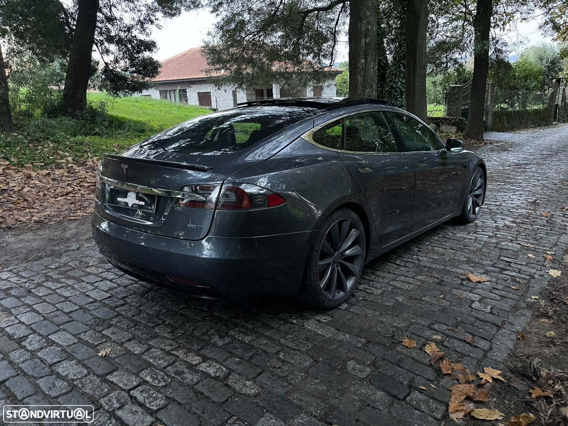 Tesla Model S 90D - 45