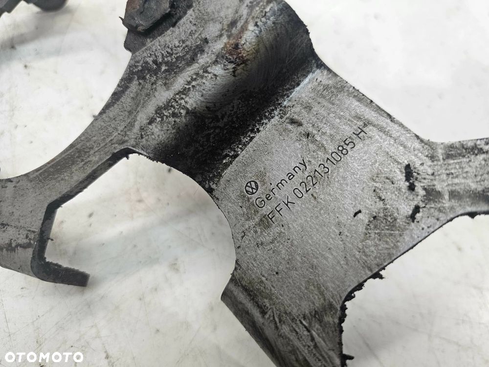 UCHWYT POMPY POWIETRZA WTÓRNEGO AUDI A3 S3 R32 BMJ 022131085H - 6