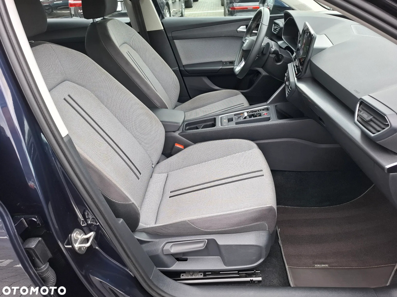 Seat Leon Sportstourer 2.0 TDI DSG Style - 12