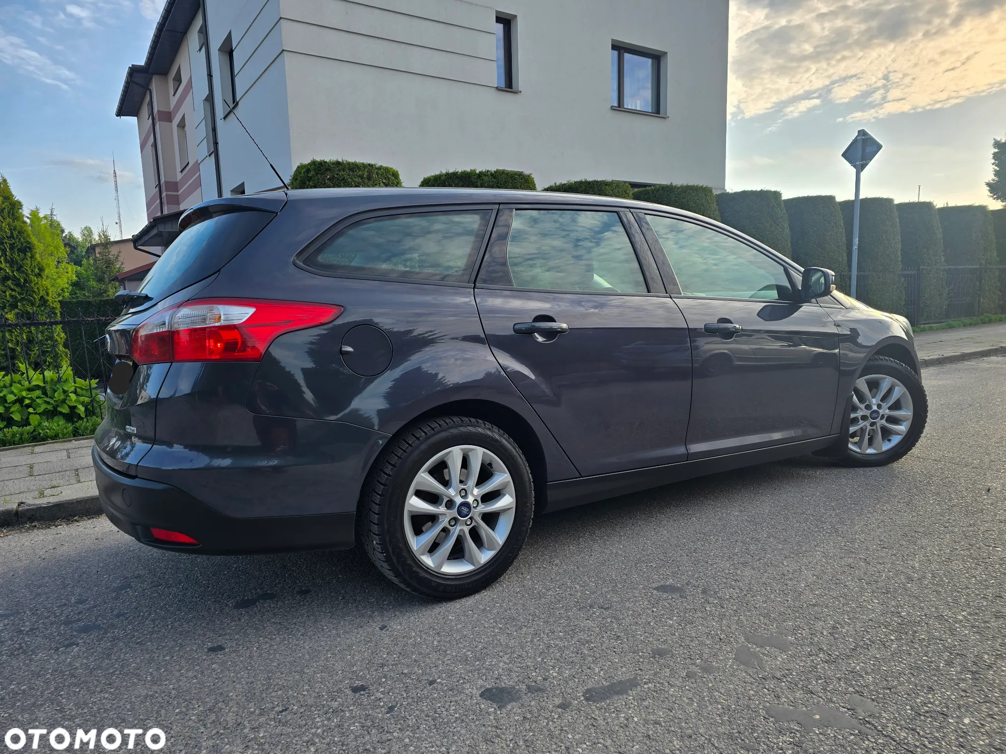 Ford Focus 1.6 FF Ambiente - 34