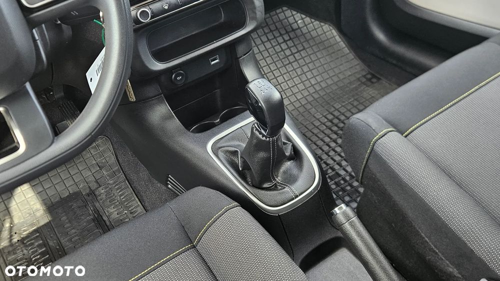 Citroën C3 1.2 PureTech Shine - 12