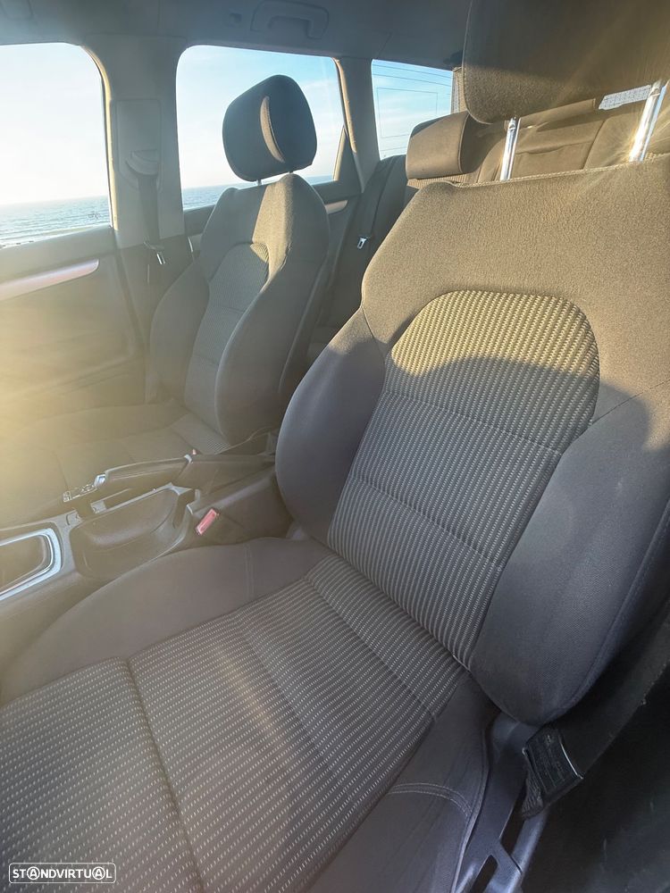 Audi A4 Avant 2.0 TDI Advance - 2