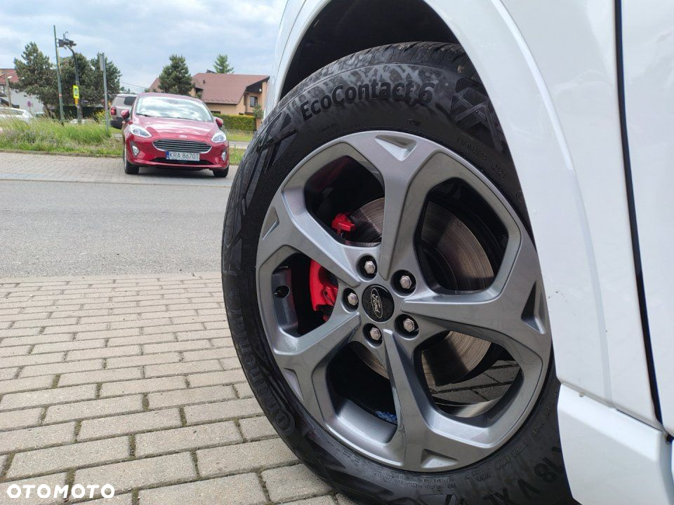 Ford Kuga - 26