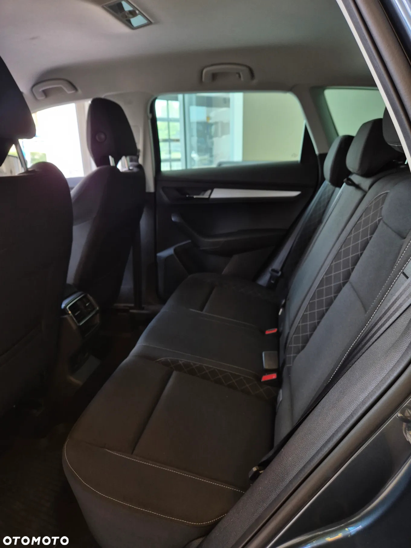 Skoda Karoq 1.5 TSI ACT 4x2 Ambition DSG - 11