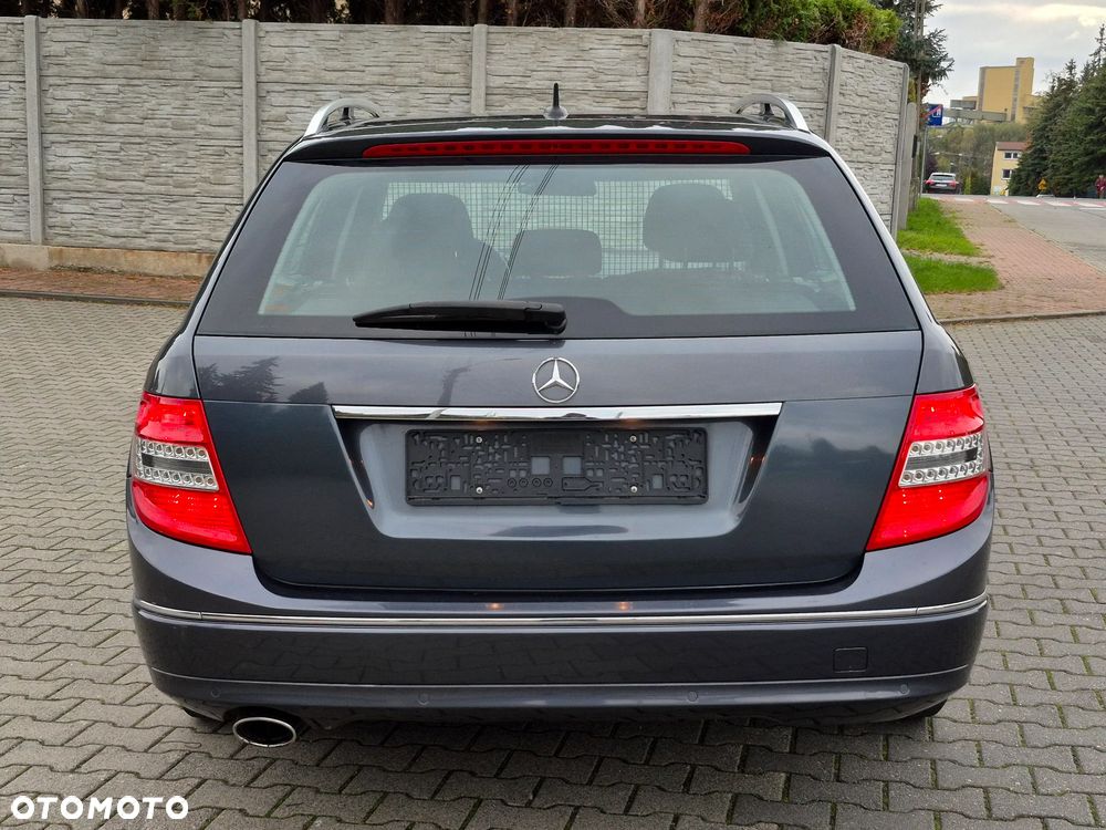 Mercedes-Benz Klasa C 220 T CDI DPF Automatik BlueEFFICIENCY Elegance - 8