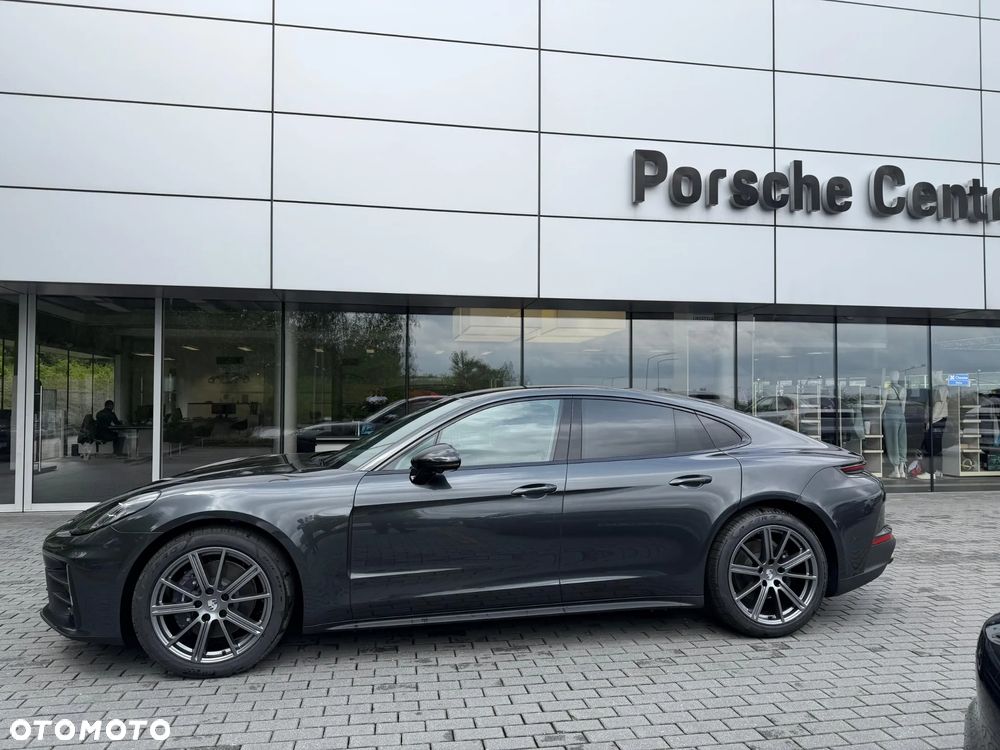 Porsche Panamera 4 - 8