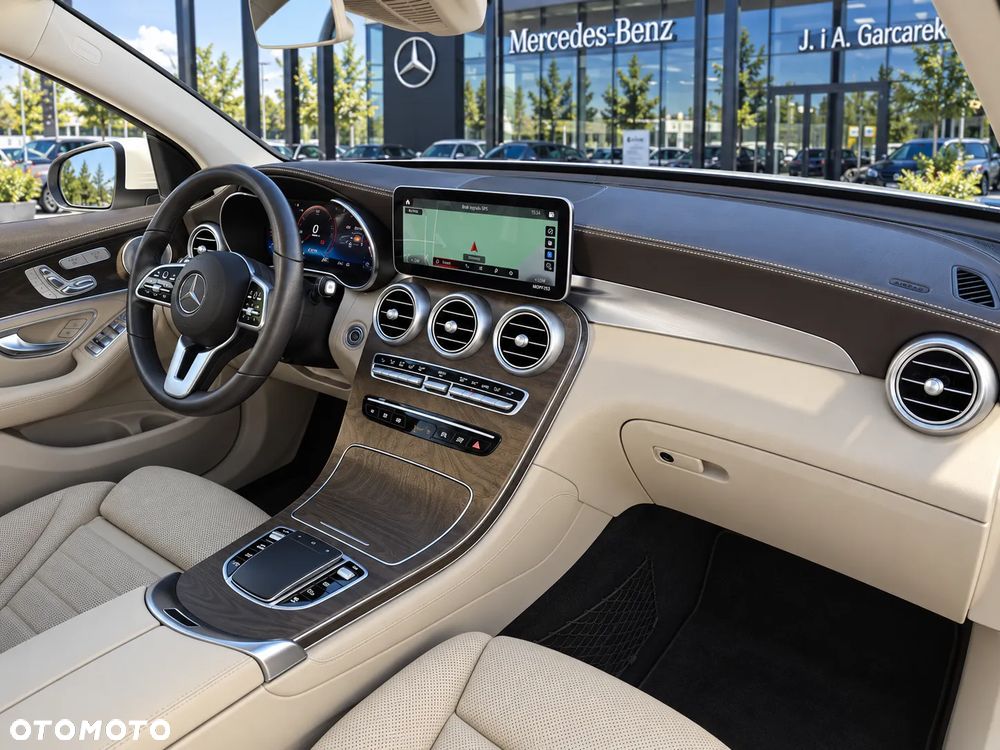 Mercedes-Benz Glc 2019 photo 2