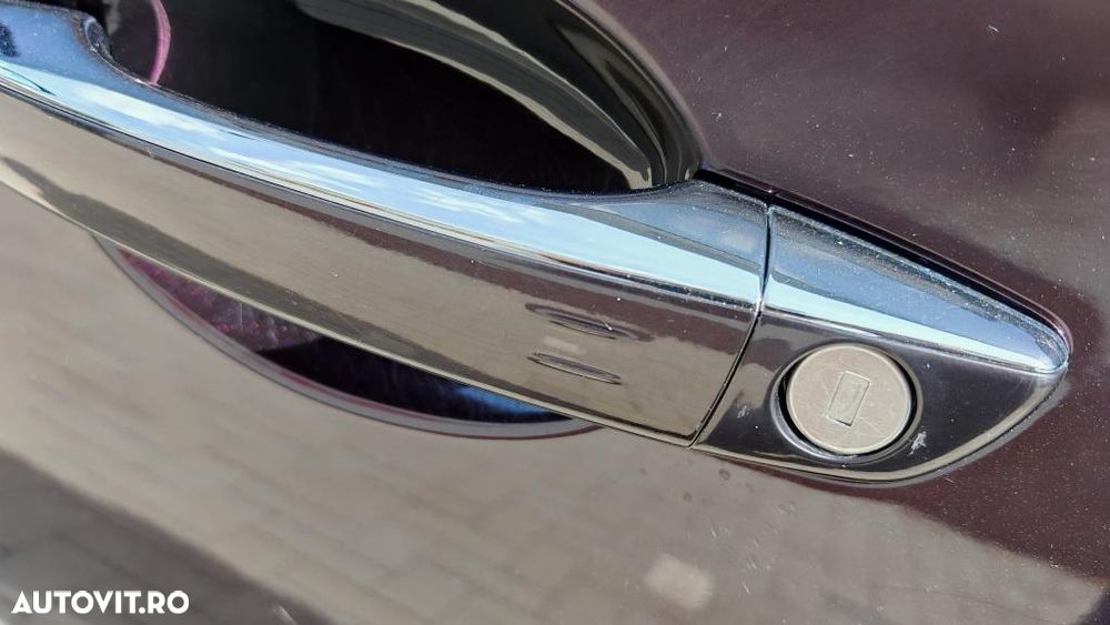 Citroën DS5 Hybrid4 EGS6 SportChic - 30