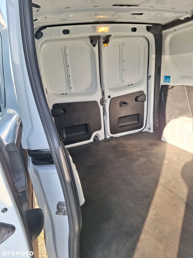 Renault Trafic - 8