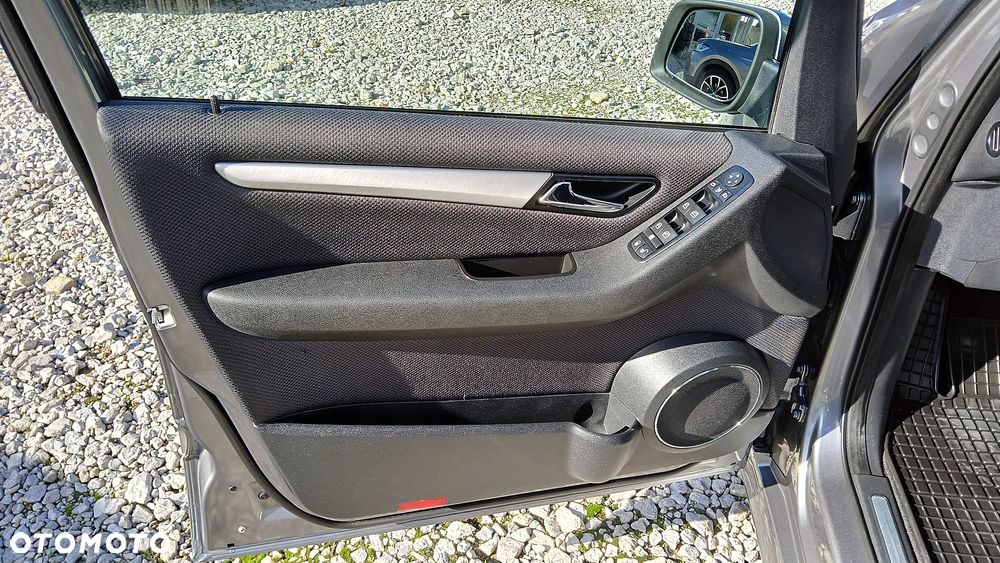 Mercedes-Benz Klasa B 180 Autotronic - 16