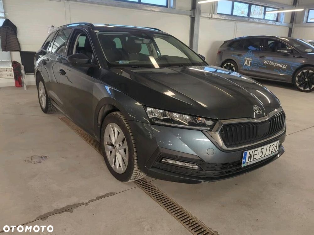 Skoda Octavia 2.0 TDI Ambition DSG - 2