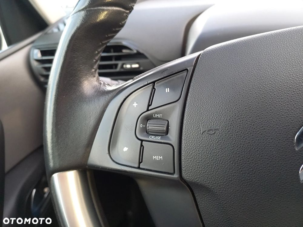 Citroën C4 SpaceTourer BlueHDi 120 Stop&Start FEEL - 24