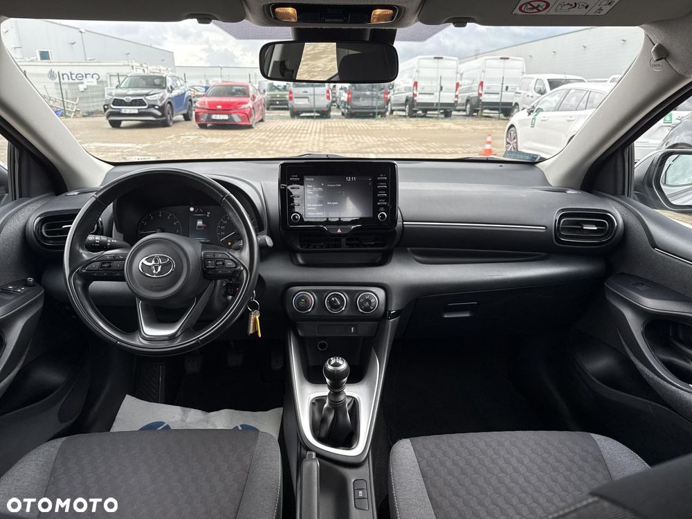 Toyota Yaris - 11