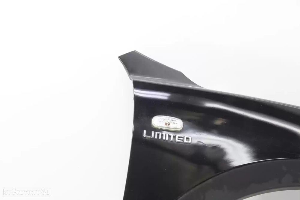 GUARDA-LAMAS FRONTAL DIREITO HYUNDAI SANTA FÉ II 2007 - - 2