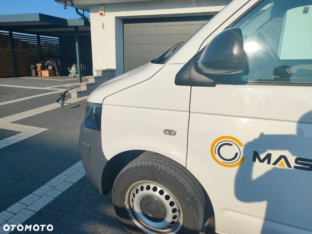 Volkswagen T5 BLASZAK - 32