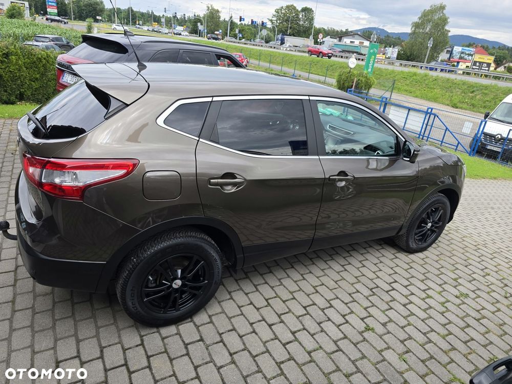Nissan Qashqai - 10