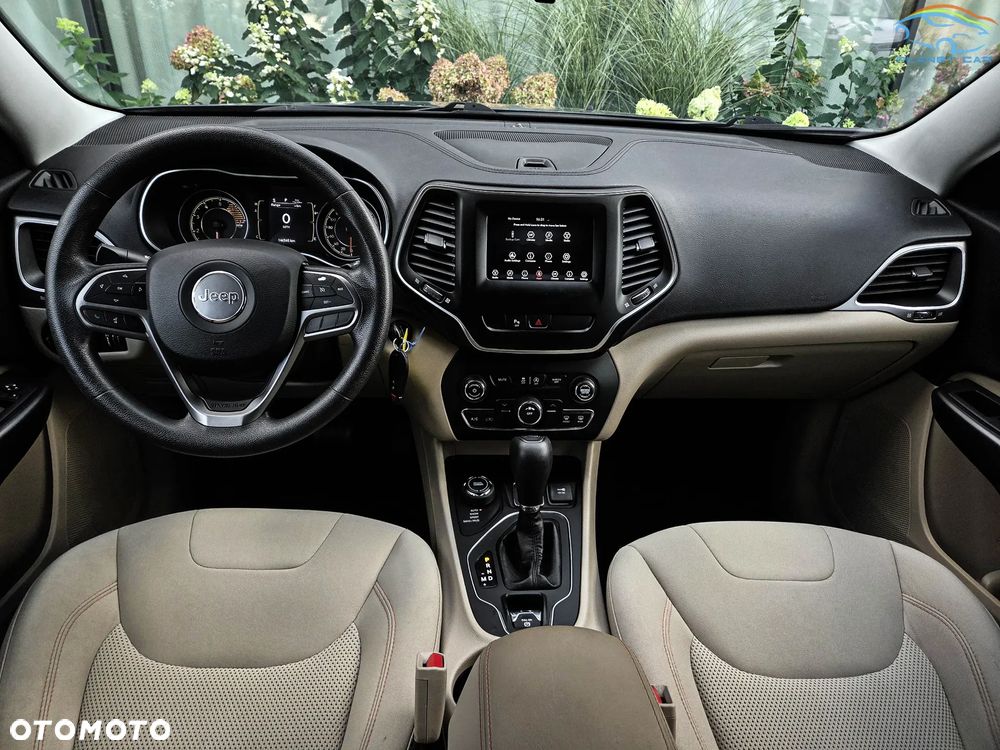 Jeep Cherokee - 20