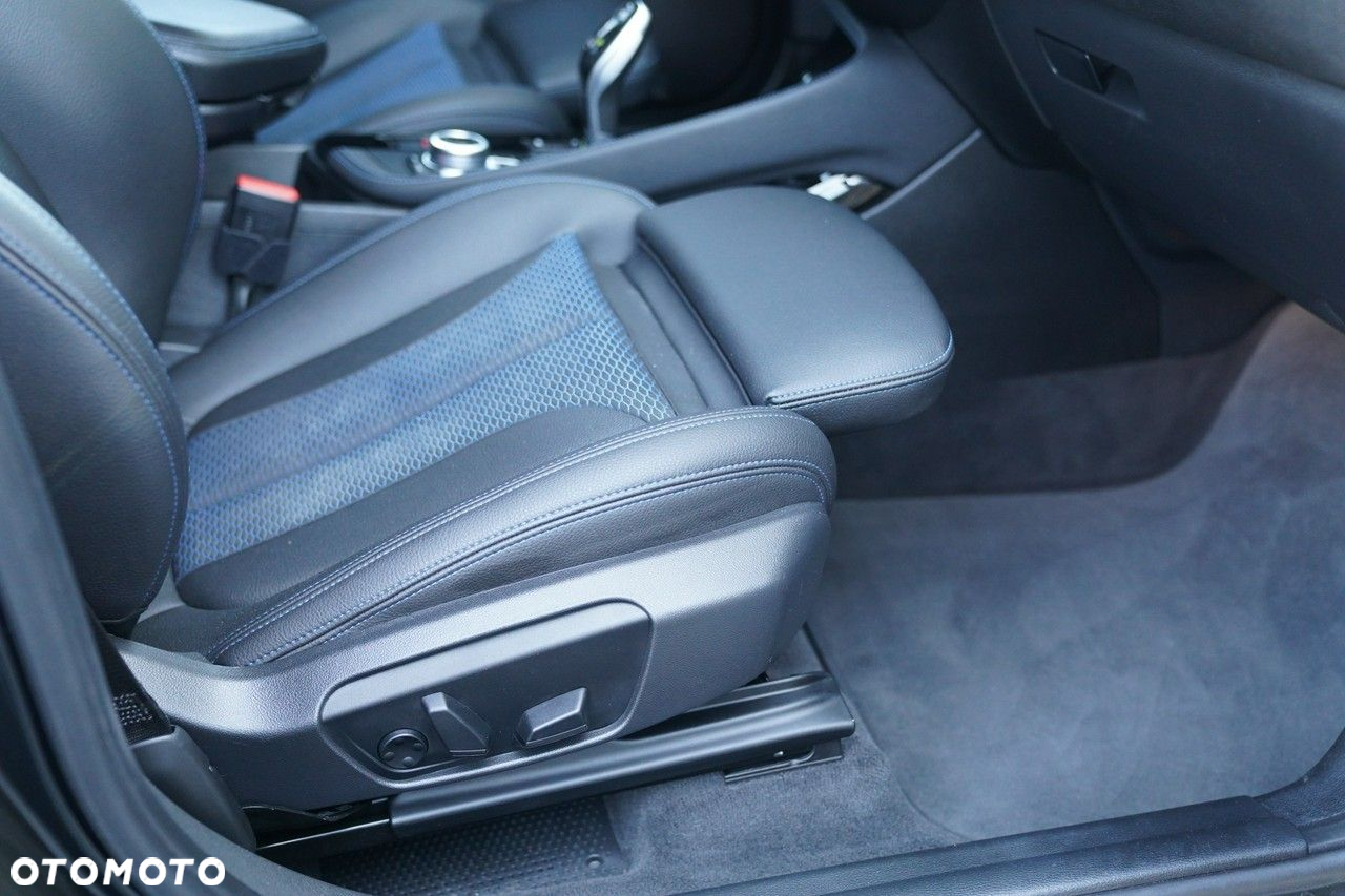 BMW X1 - 21