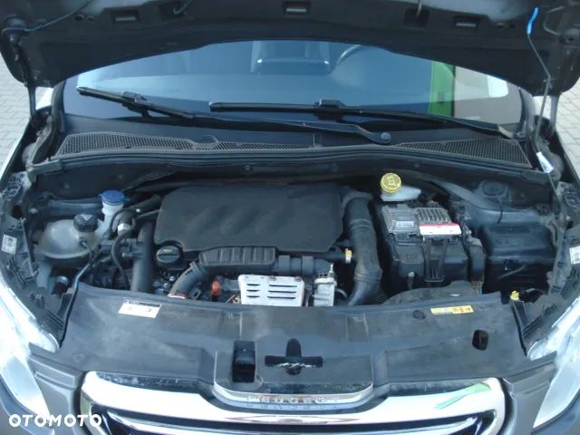 Peugeot 2008 PureTech 110 Stop&Start Urban Move - 32