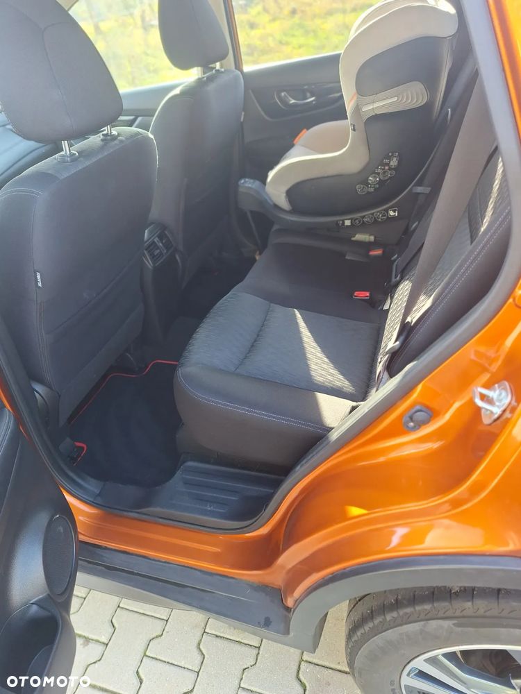 Nissan X-Trail 2.0 dCi Tekna 4WD Xtronic - 8