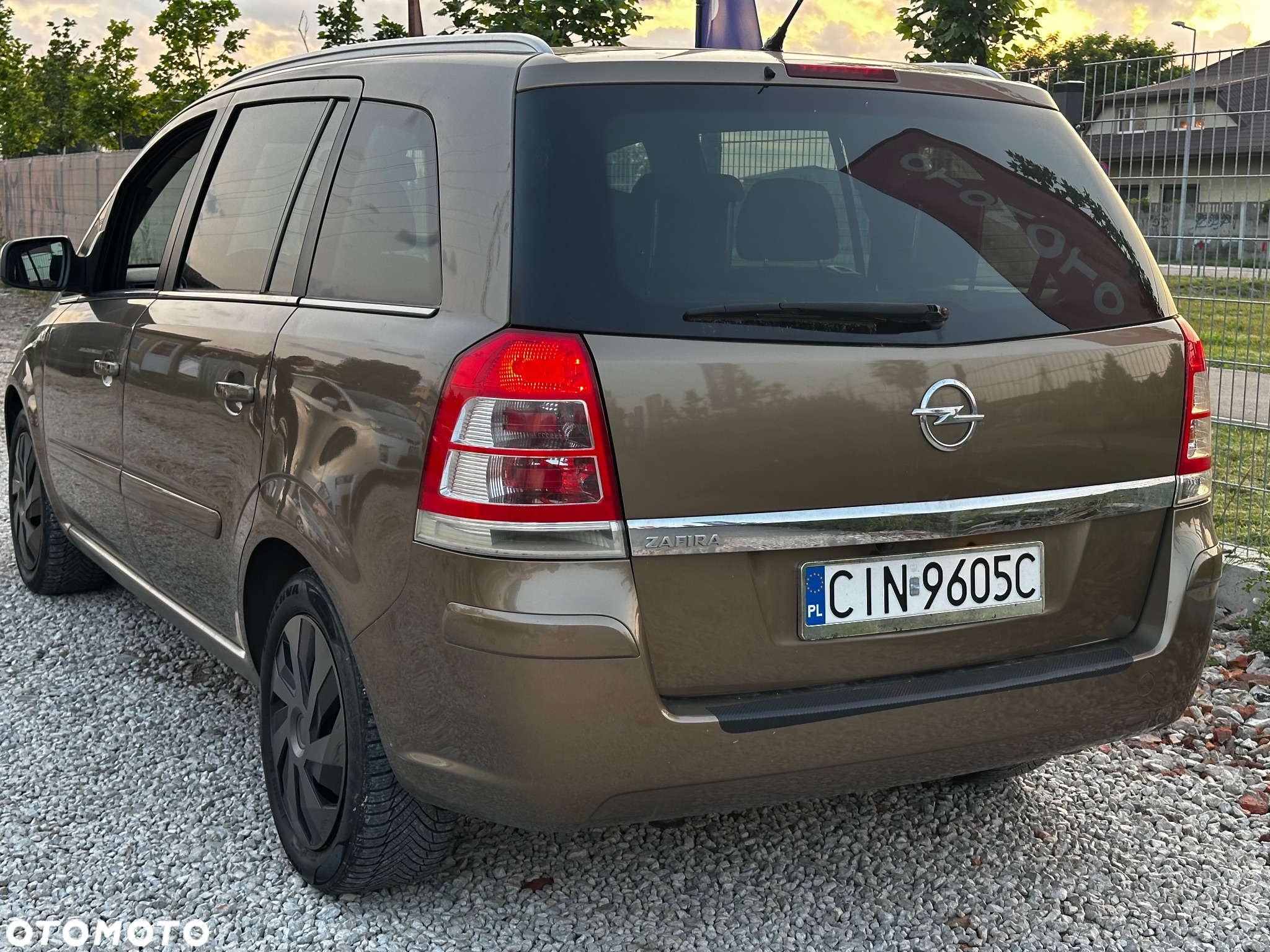 Opel Zafira 1.8 Cosmo - 8