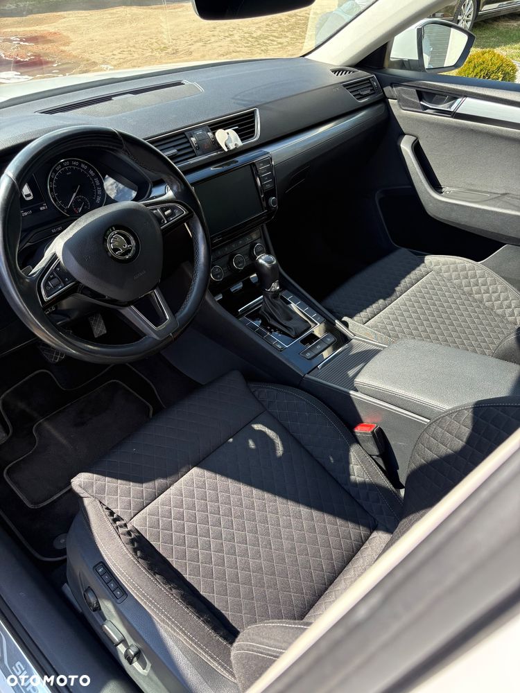 Skoda Superb 2.0 TDI Ambition DSG - 13