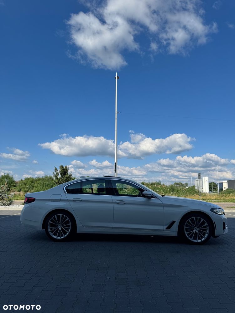 BMW Seria 5 530i xDrive GPF Sport Line sport - 6