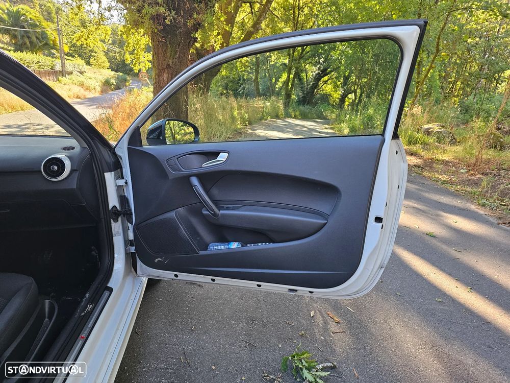 Audi A1 1.6 TDI S-line - 18