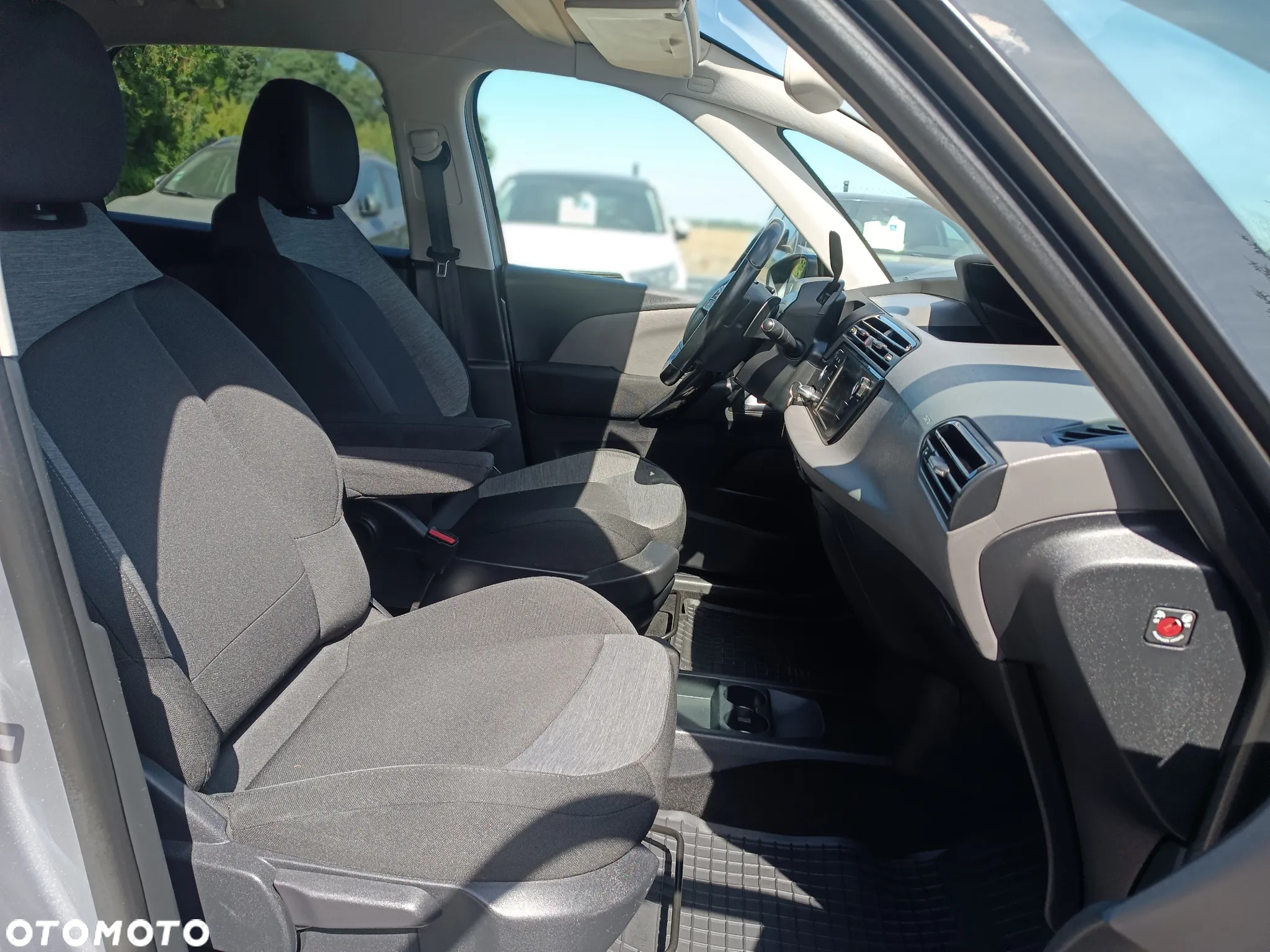 Citroën C4 Picasso PureTech 130 Stop&Start EAT6 SELECTION - 16