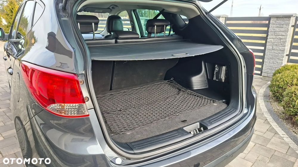 Hyundai ix35 - 12