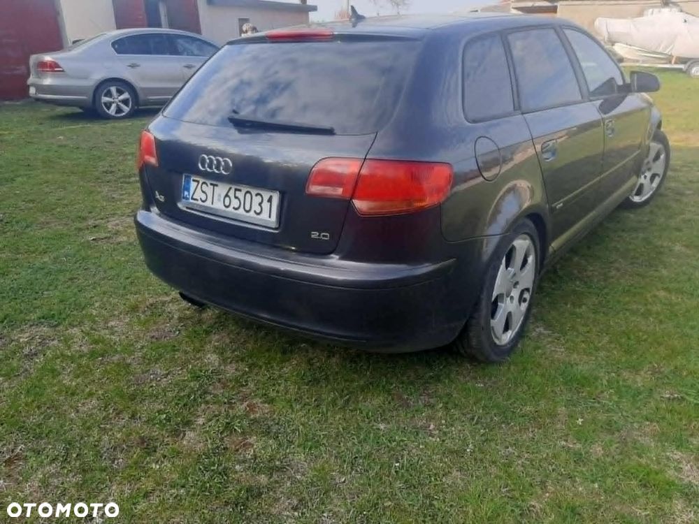 Audi A3 Sportback 2.0 FSI Ambition - 4