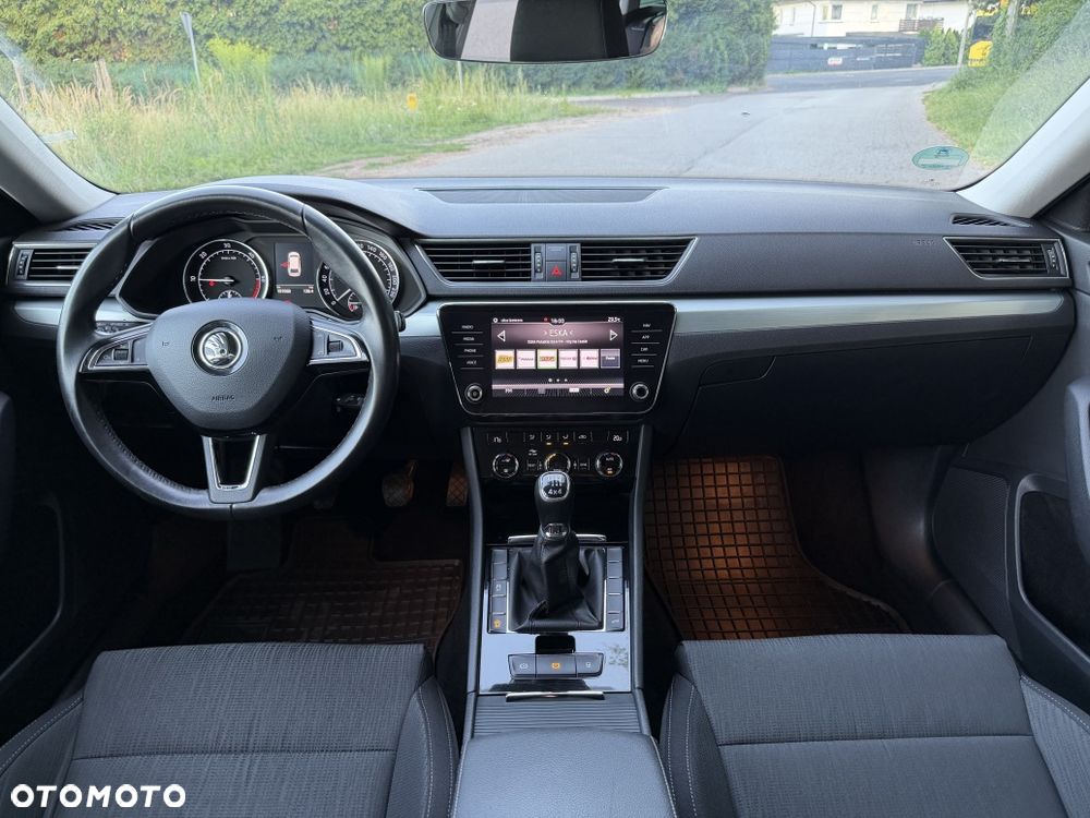 Skoda Superb 2.0 TDI 4x4 Ambition - 9