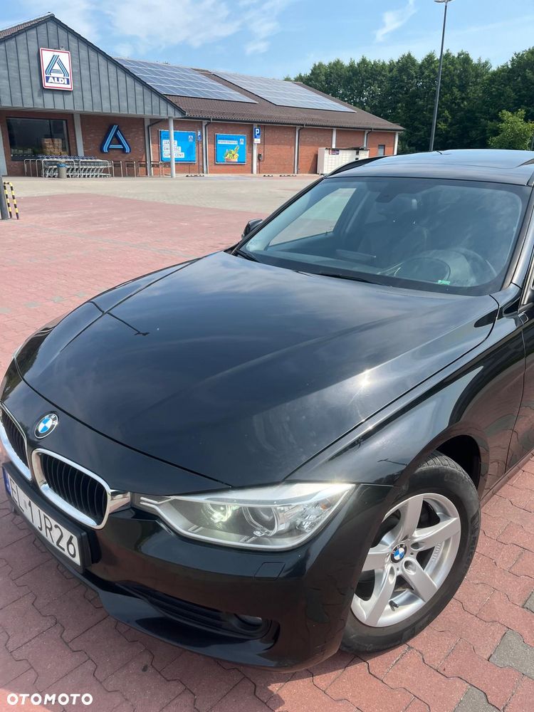 BMW Seria 3 320d xDrive Sport Line - 9