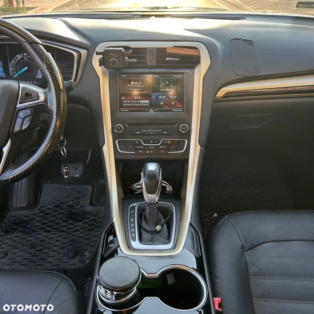 Ford Fusion - 11