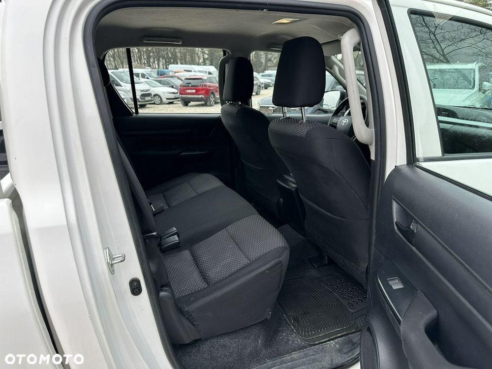 Toyota Hilux 2.4 D-4D Double Cab DLX 4x4 - 14