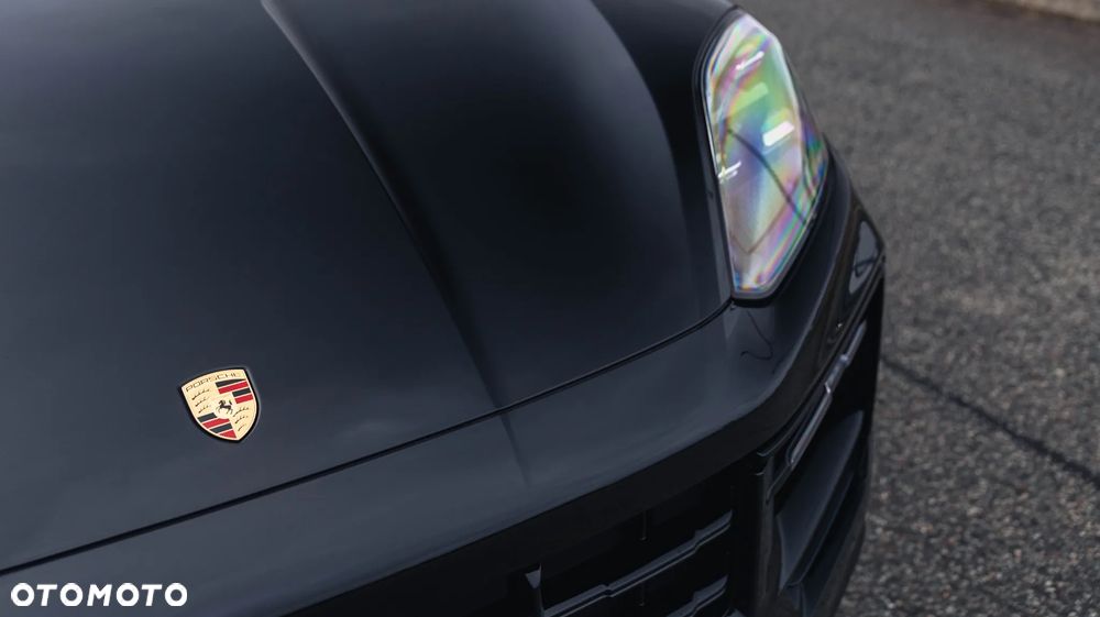 Porsche Cayenne - 16