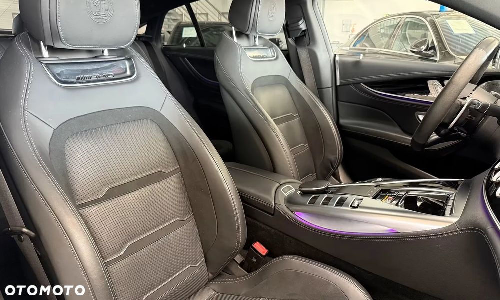 Mercedes-Benz AMG GT - 7