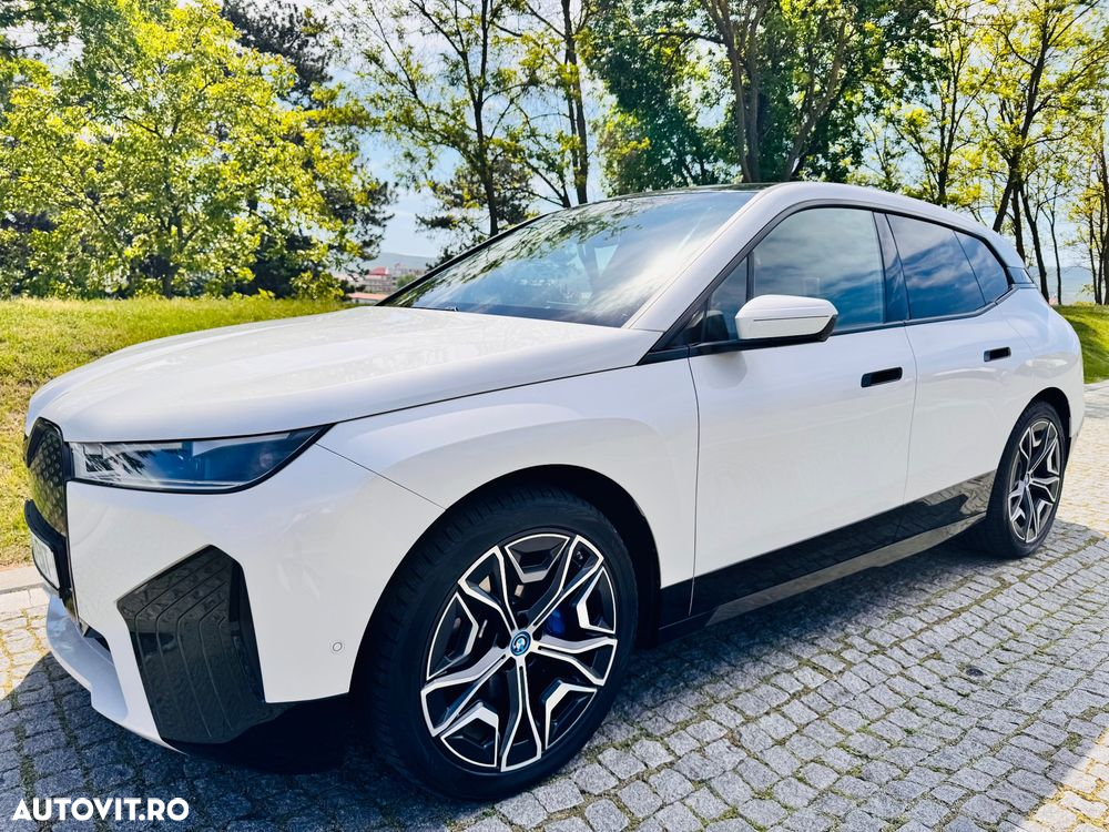 BMW iX xDrive40 - 7