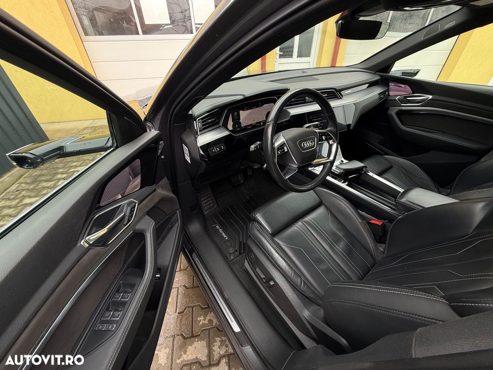 Audi e-tron 55 quattro - 6
